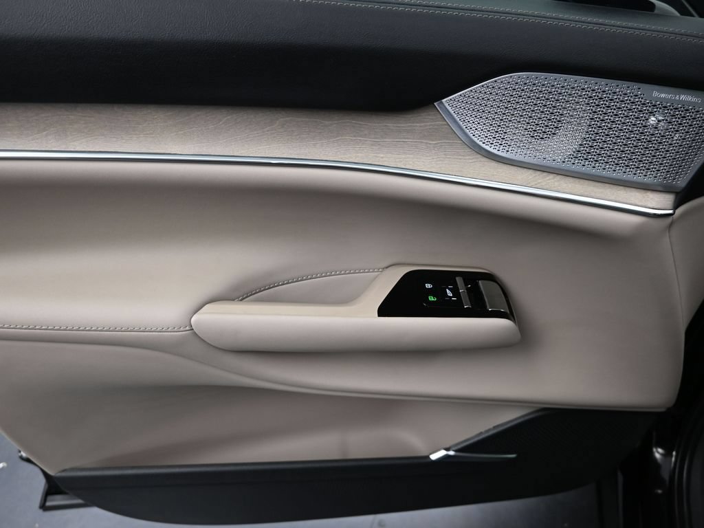 New 2025 Volvo EX90 Ultra AWD/4WD image 14
