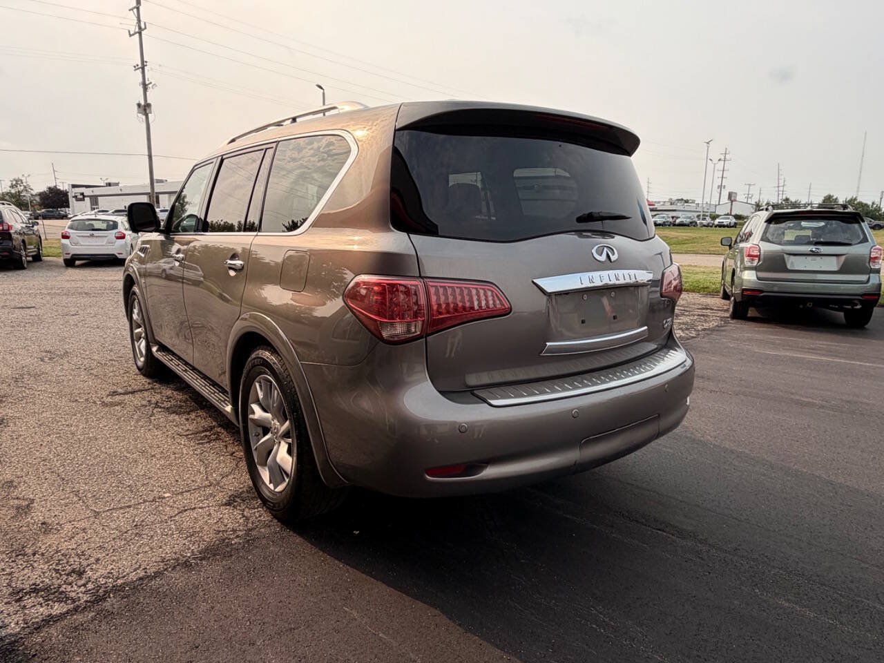 Used 2014 INFINITI QX80 4WD w/ Theater Package image 7