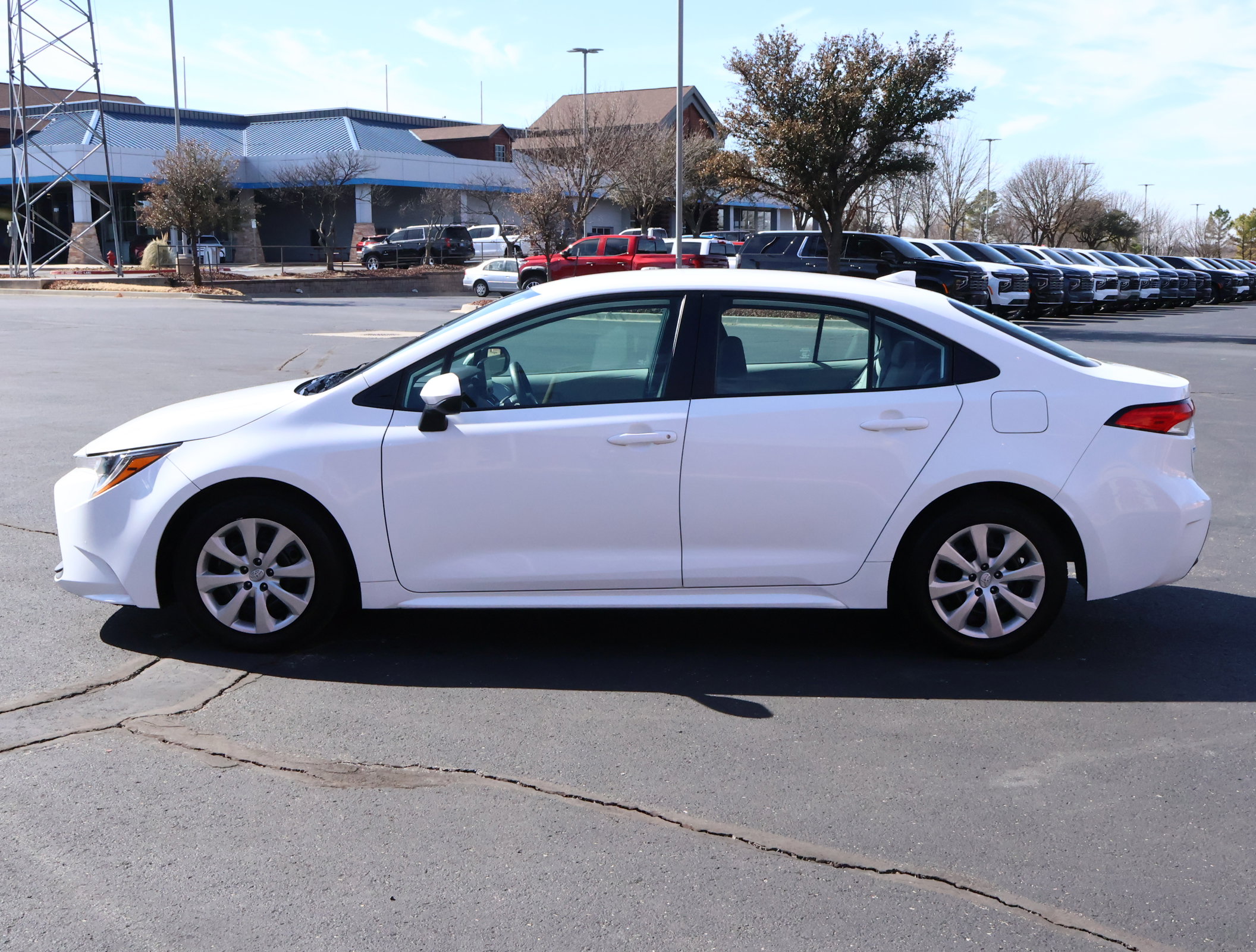 Used 2023 Toyota Corolla LE image 24