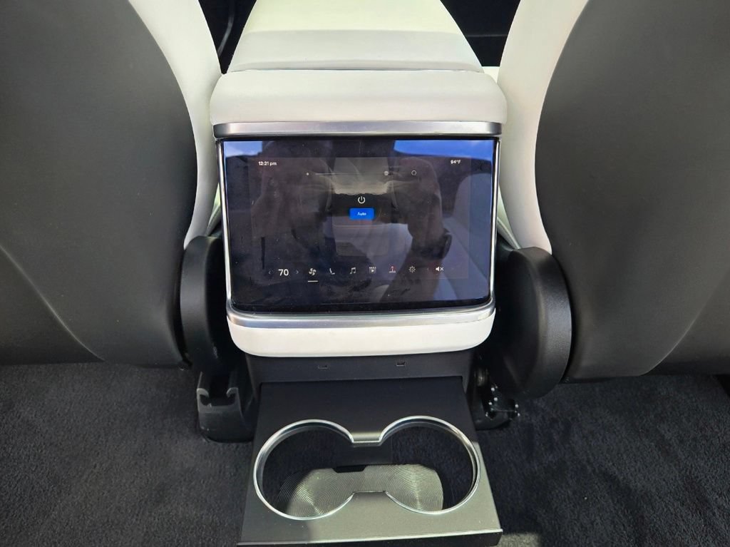 Used 2022 Tesla Model X AWD/4WD image 39