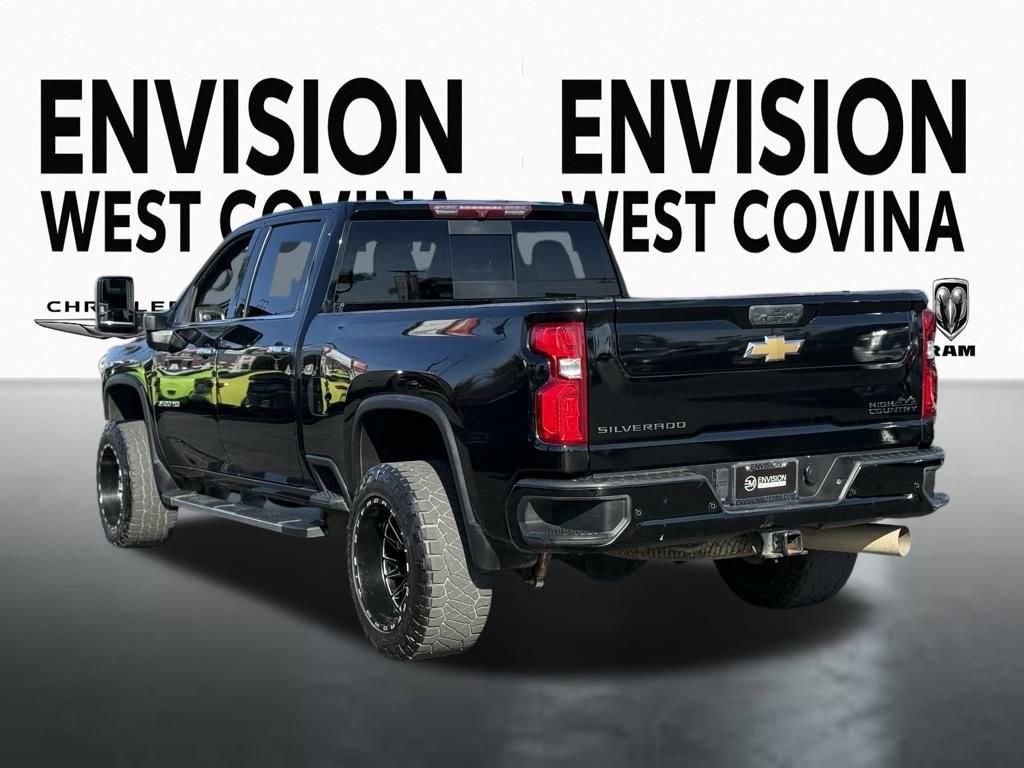 Used 2023 Chevrolet Silverado 2500 High Country w/ Safety Package II image 7