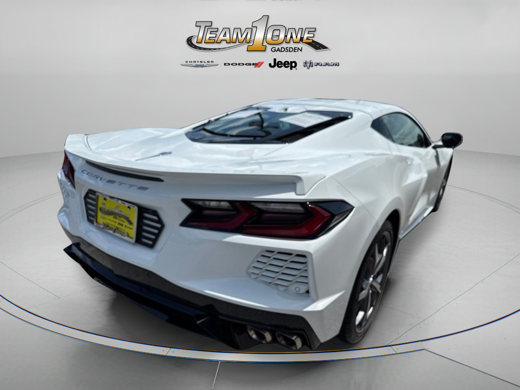 Used 2022 Chevrolet Corvette Stingray Preferred Cpe w/ Engine Appearance Package RWD image 7