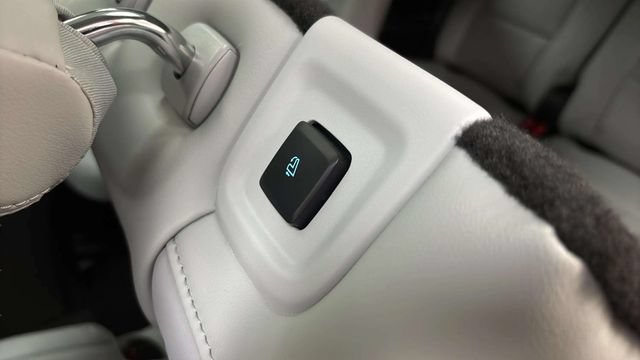 New 2026 Ford Explorer Platinum w/ LUX Leather Package AWD/4WD image 36