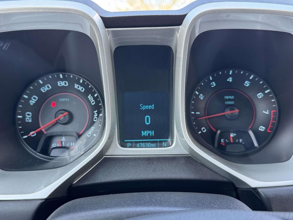 Used 2015 Chevrolet Camaro LT RWD image 21