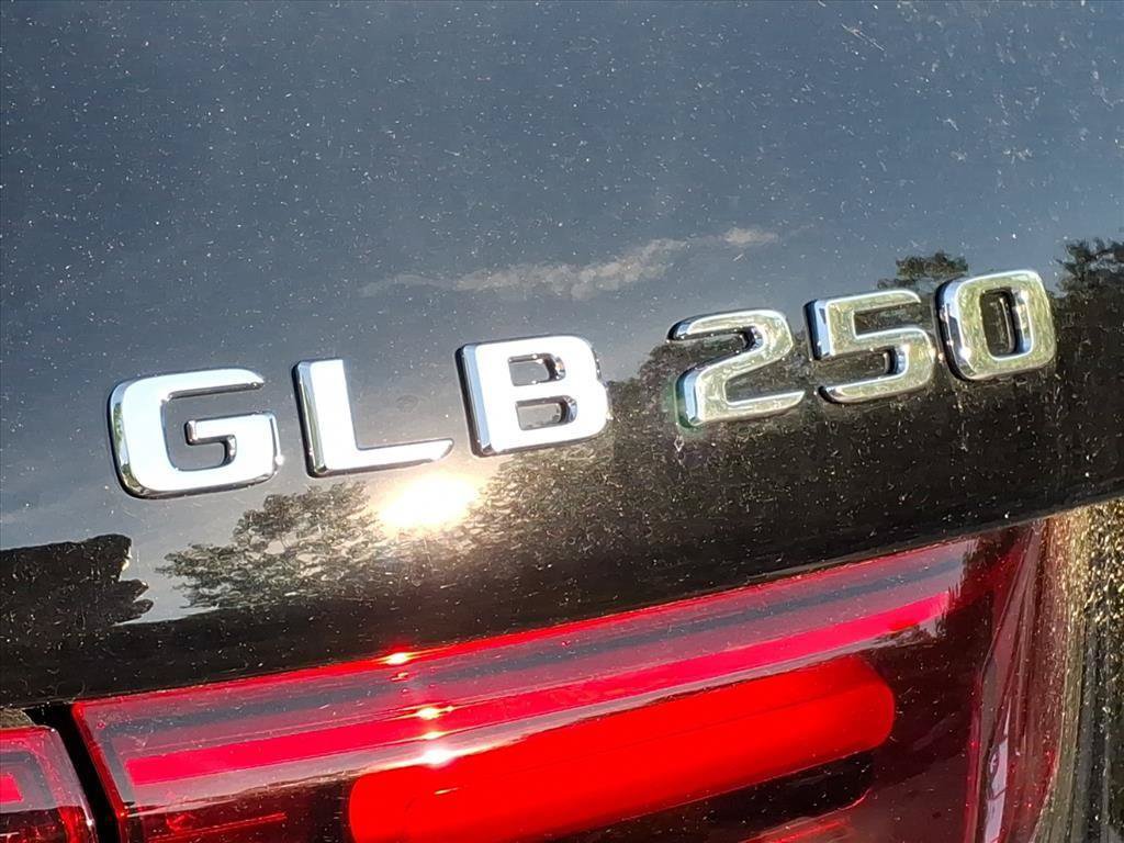New 2026 Mercedes-Benz GLB 250 4MATIC image 27