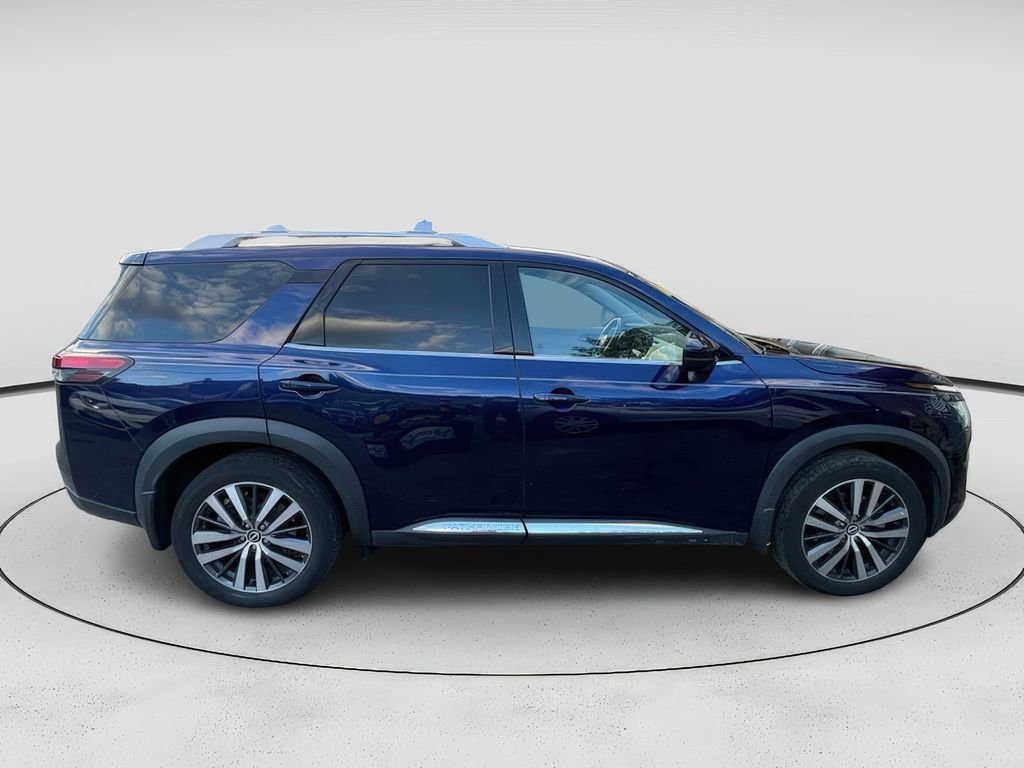 Used 2022 Nissan Pathfinder Platinum w/ Cargo Package image 6