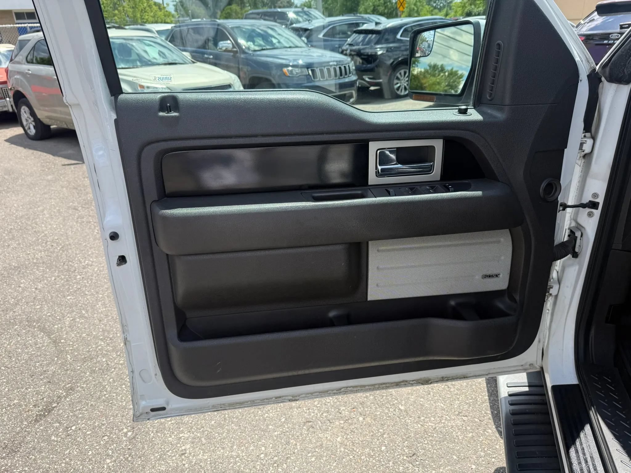 Used 2011 Ford F150 FX4 w/ FX Luxury Pkg AWD/4WD image 19
