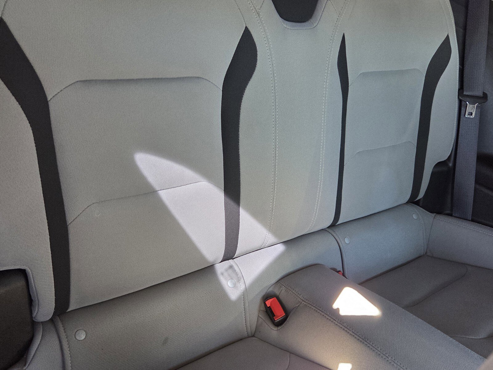 Used 2018 Chevrolet Camaro LT w/ Technology Package image 10