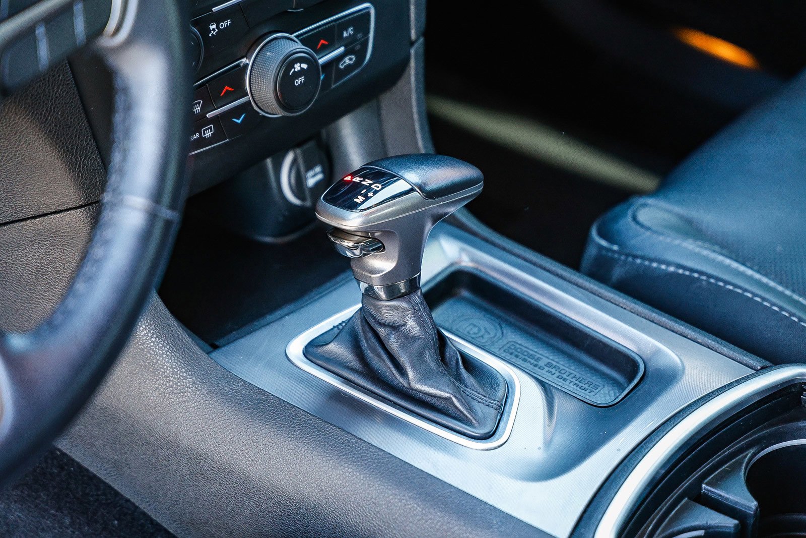 Used 2019 Dodge Charger SXT w/ Leather Interior Group image 19