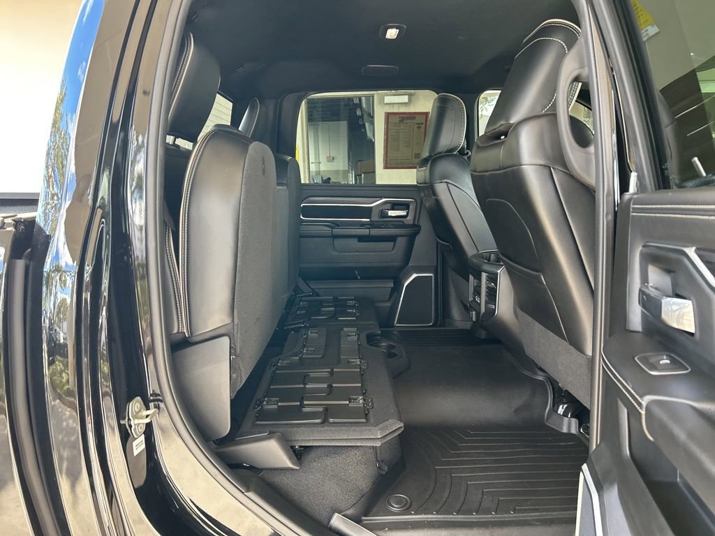 Used 2024 RAM 2500 Laramie w/ Night Edition image 28