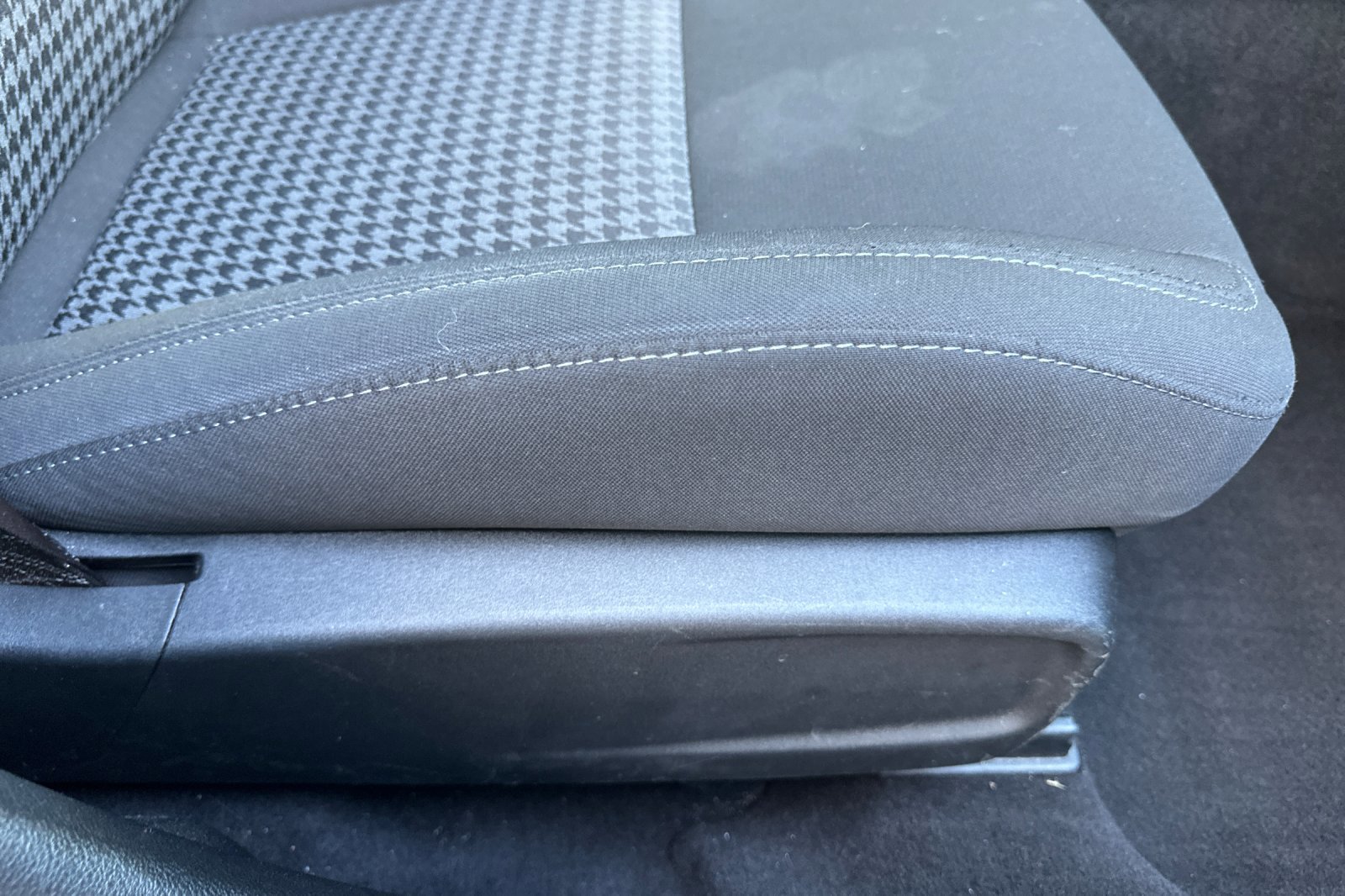 Used 2021 Dodge Charger R/T w/ Blacktop Package image 22