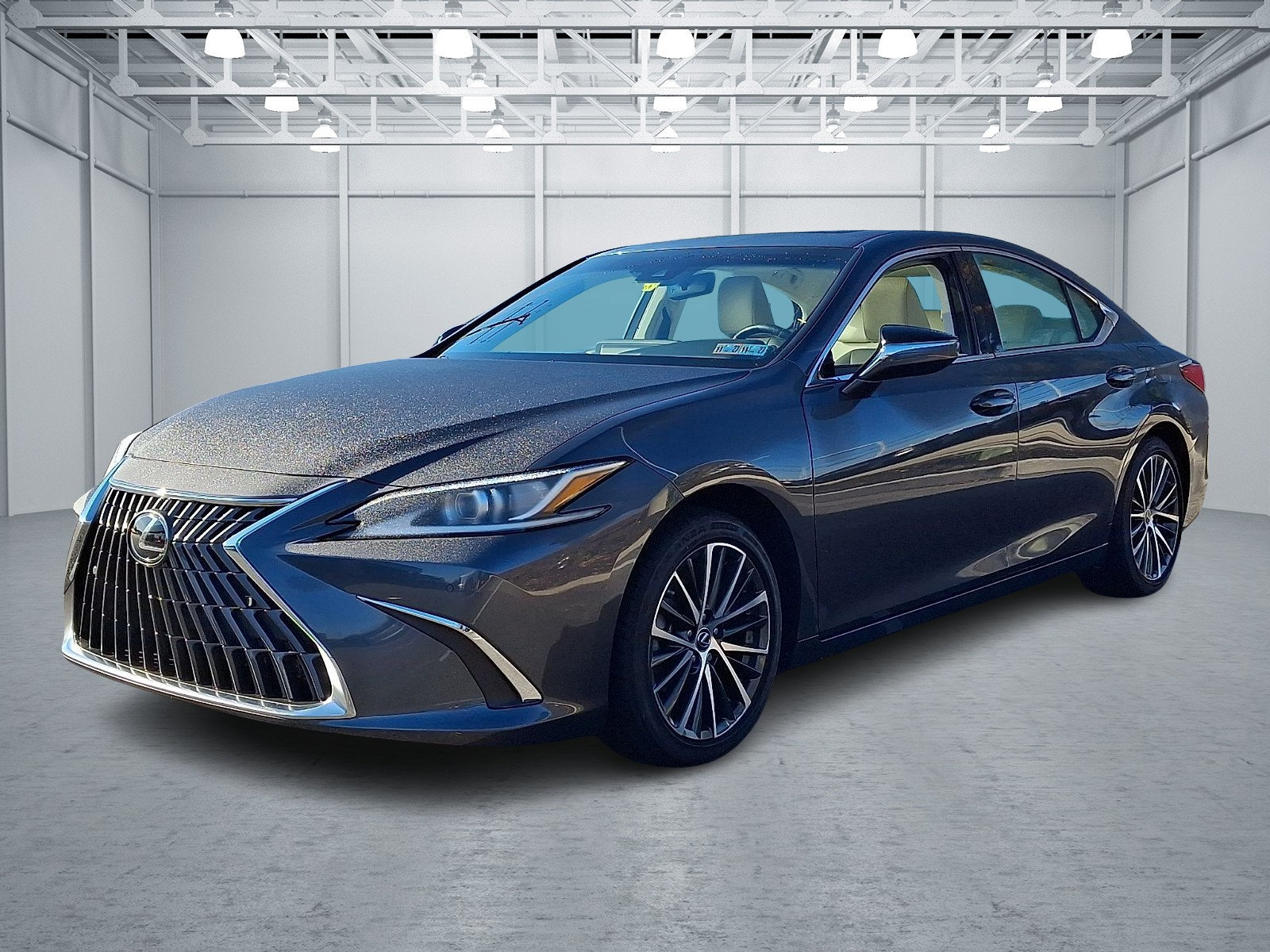 Used 2023 Lexus ES 350 w/ Premium Package FWD image 3