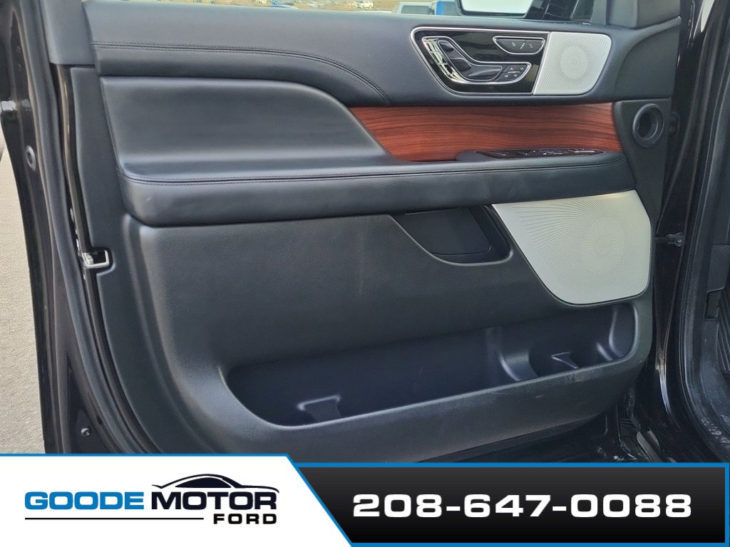 Used 2023 Lincoln Navigator Reserve image 10