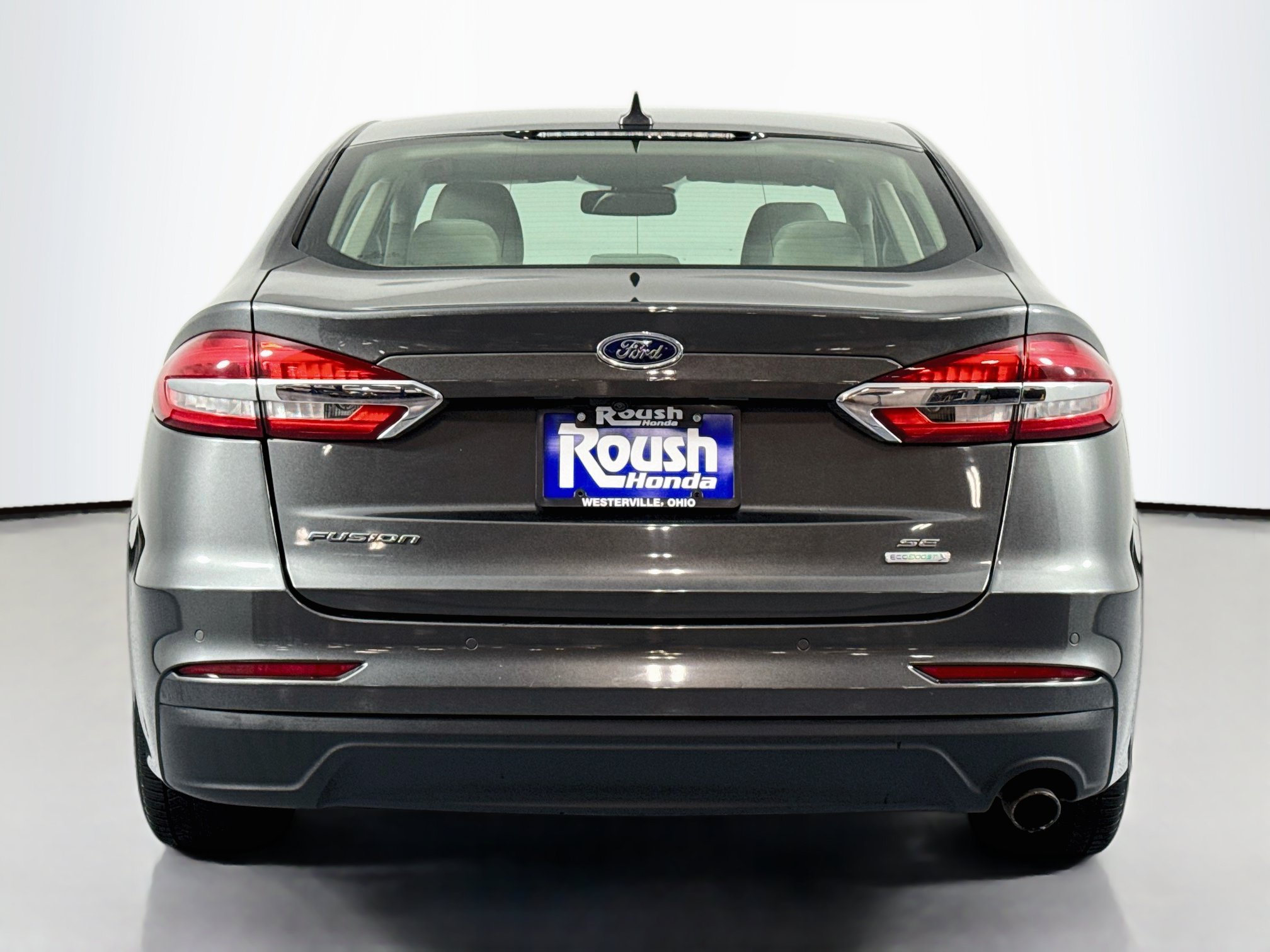 Used 2019 Ford Fusion SE FWD image 6