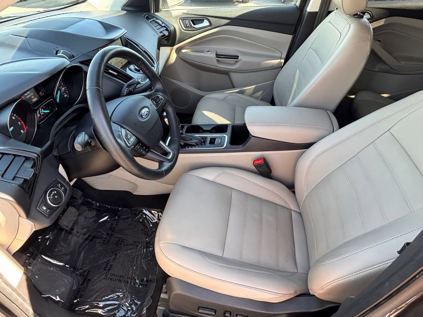 Used 2019 Ford Escape Titanium AWD/4WD image 18
