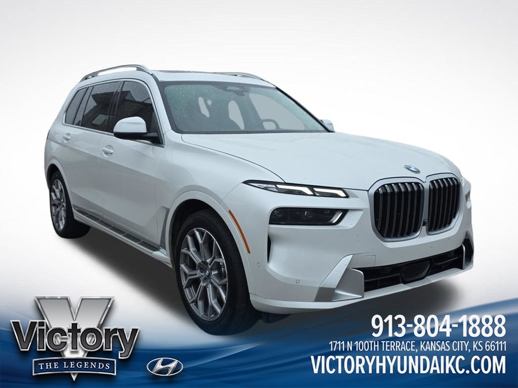 Used 2023 BMW X7 xDrive40i AWD/4WD image 7