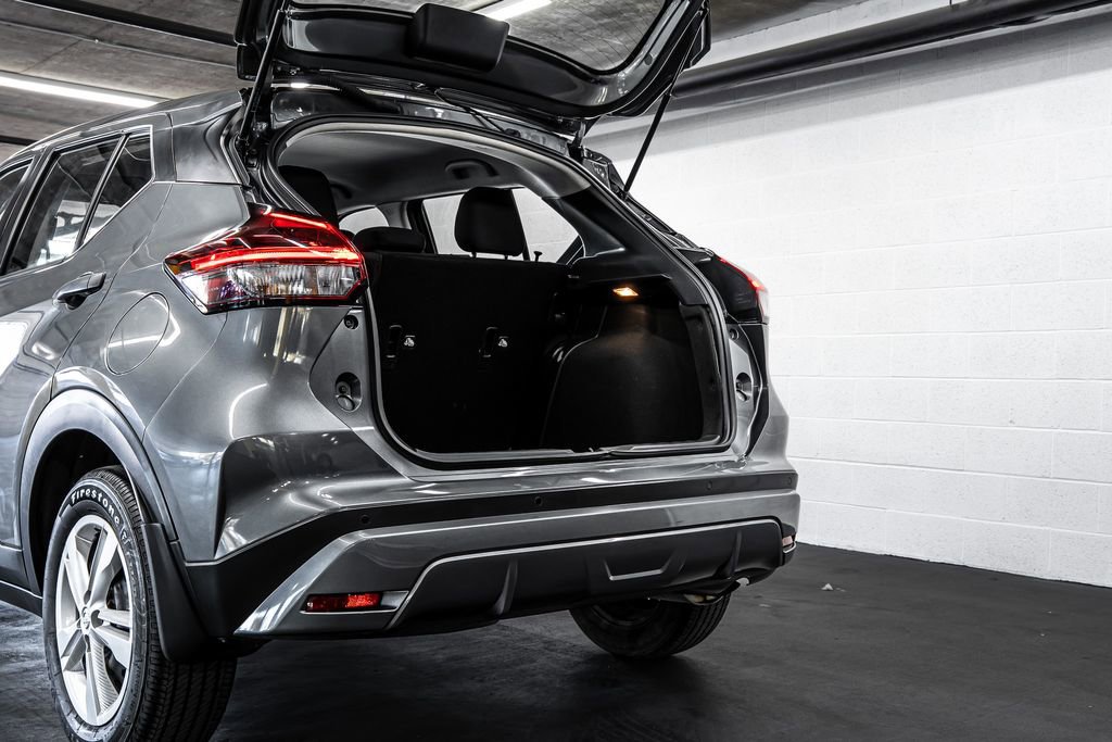Used 2024 Nissan Kicks S image 15