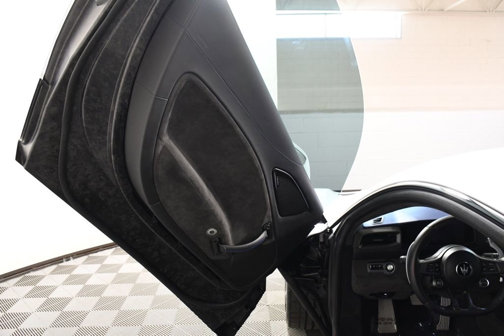 Used 2022 Maserati MC20 Coupe RWD image 14