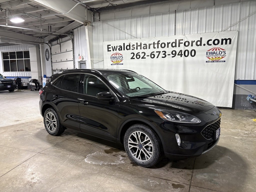 Used 2022 Ford Escape SEL w/ Technology Package image 2