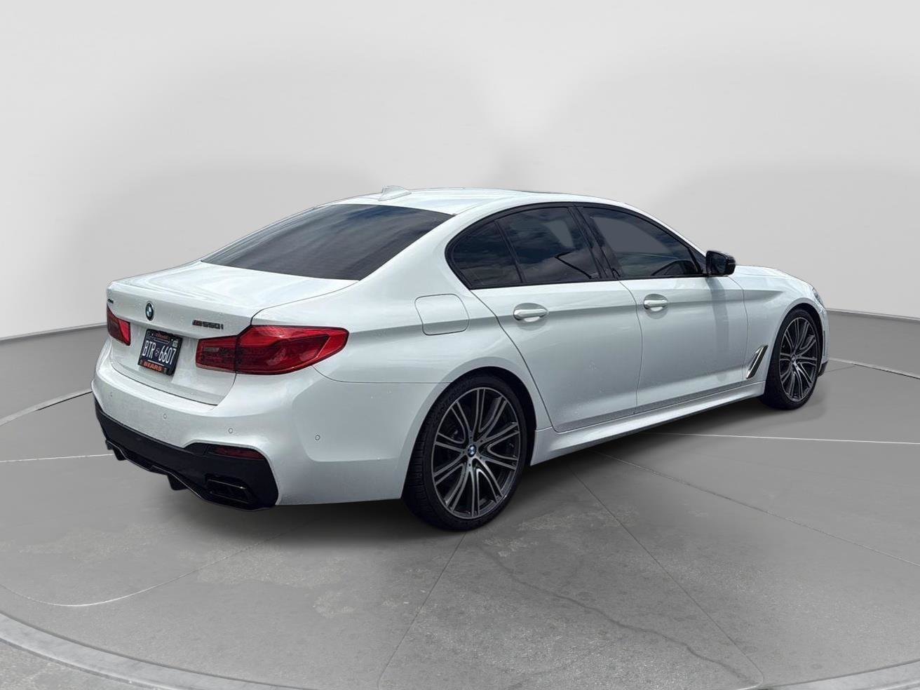 Used 2019 BMW M550i xDrive w/ Premium Package 2 AWD/4WD image 4