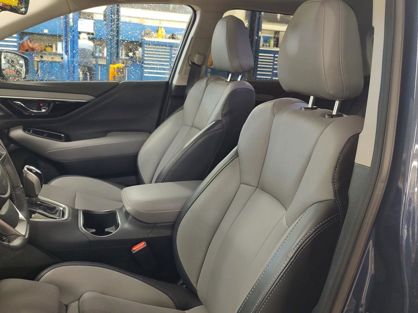 Used 2024 Subaru Outback Limited XT image 2