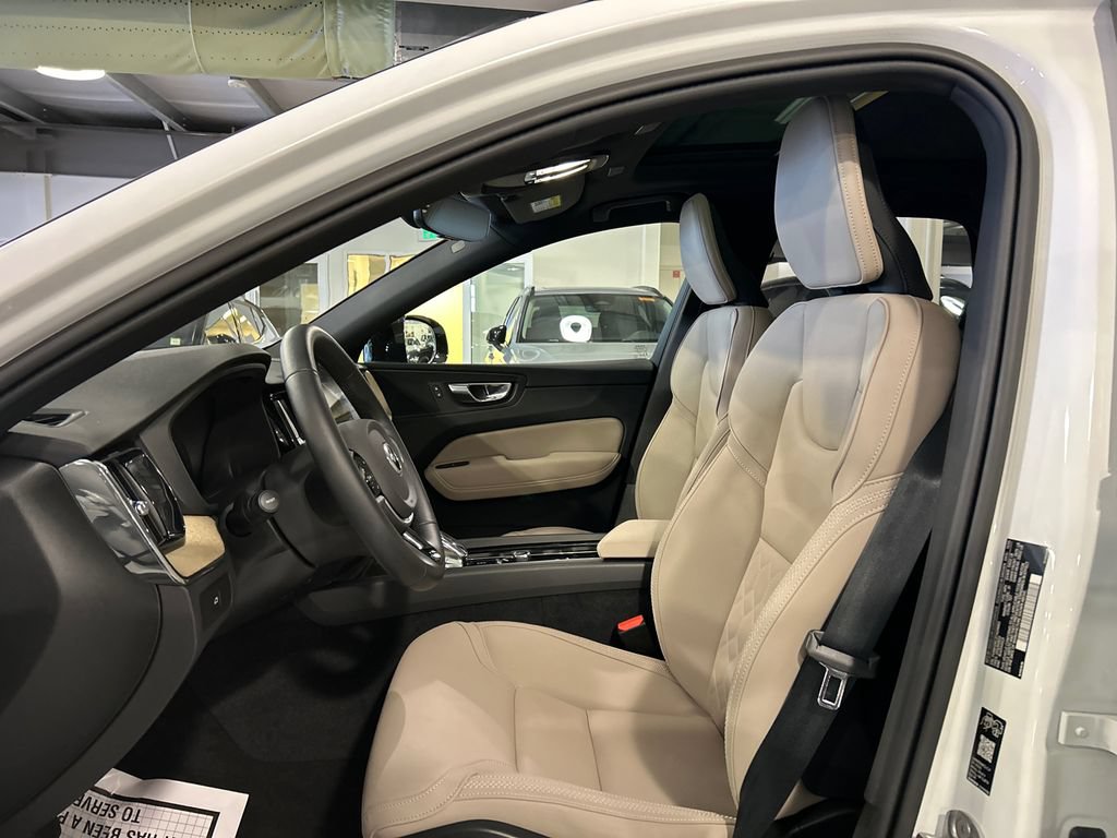Used 2026 Volvo XC60 B5 Plus w/ Protection Package Premier AWD/4WD image 10