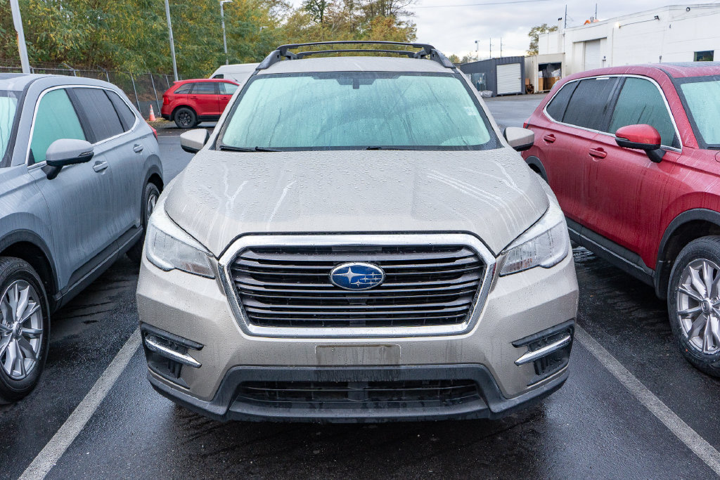 Used 2019 Subaru Ascent Premium AWD/4WD image 2