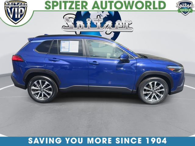 Certified 2022 Toyota Corolla Cross XLE AWD/4WD image 9