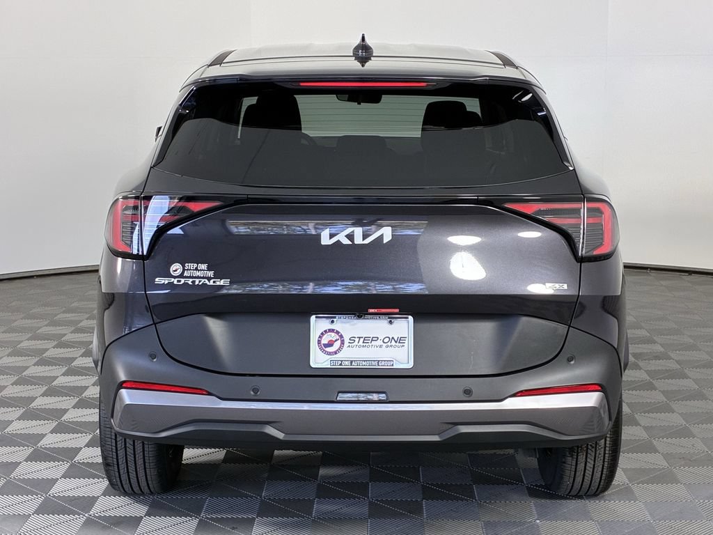 New 2026 Kia Sportage LX w/ LX Convenience Package AWD/4WD image 6