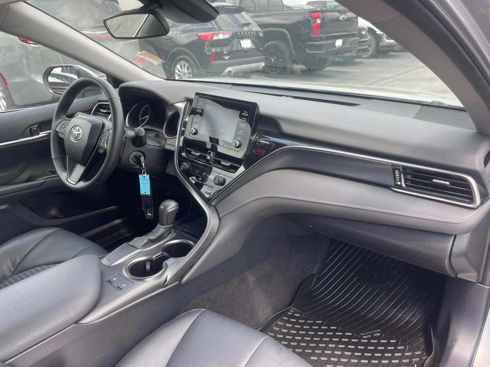 Used 2024 Toyota Camry SE FWD image 17