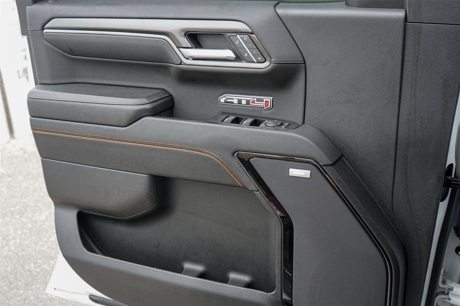 Used 2023 GMC Sierra 1500 AT4 w/ AT4 Premium Package image 19