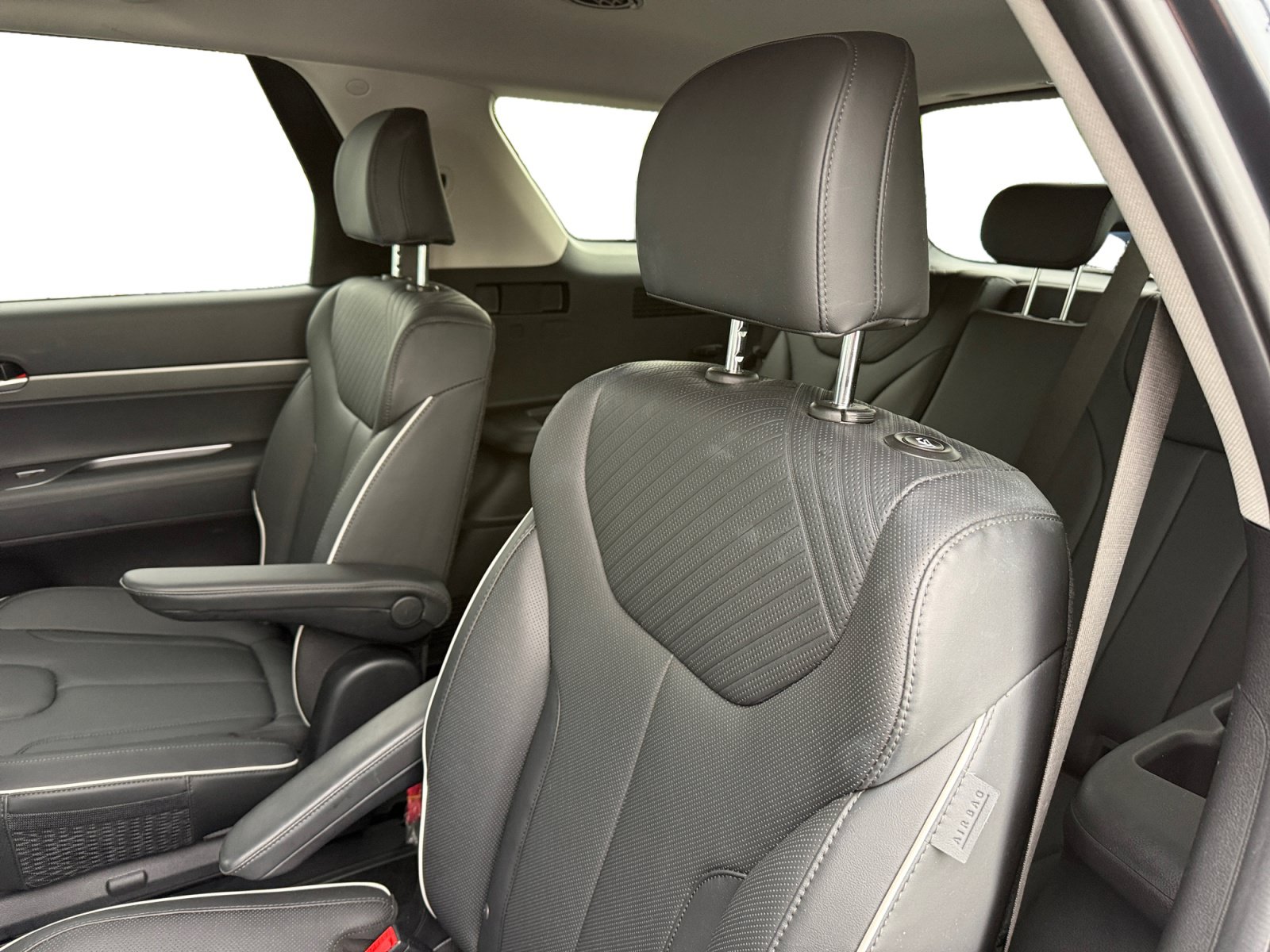 Certified 2024 Hyundai Palisade SEL FWD image 16