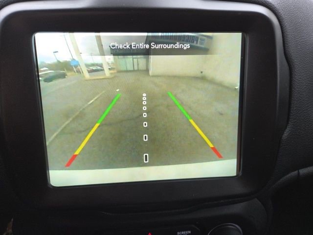 Used 2023 Jeep Renegade Latitude image 22