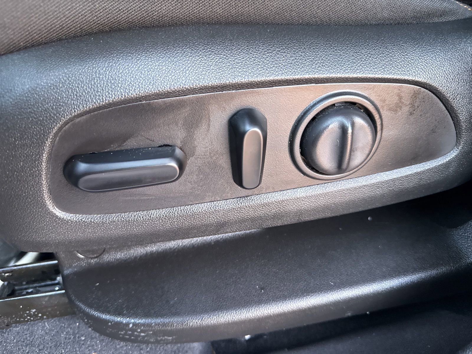 Used 2021 Chevrolet Equinox LT image 34