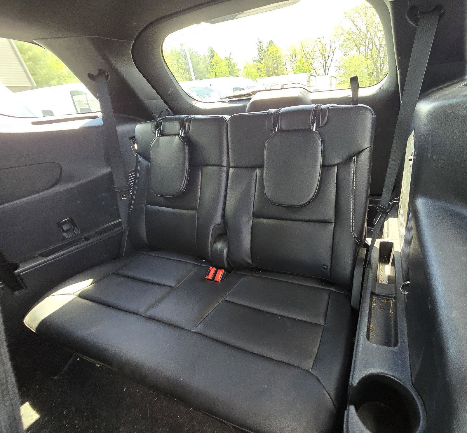 Used 2023 Ford Explorer ST AWD/4WD image 14