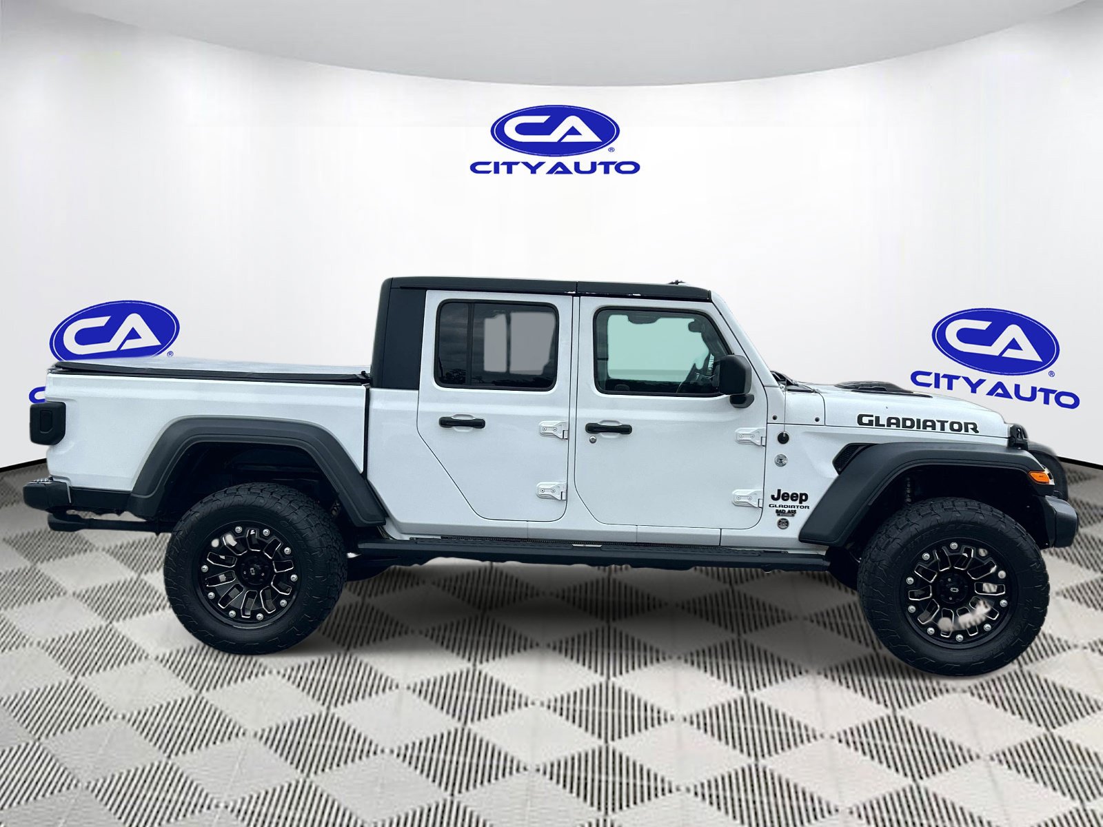 Used 2020 Jeep Gladiator Sport w/ Quick Order Package 24S AWD/4WD image 2