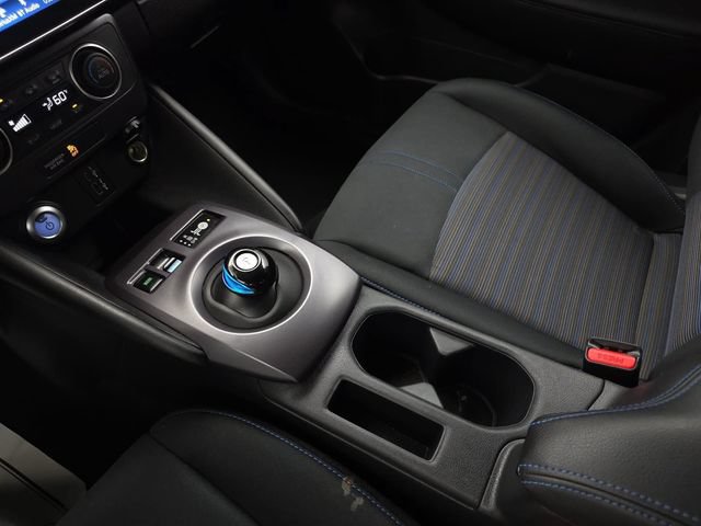 Used 2025 Nissan Leaf S FWD image 25