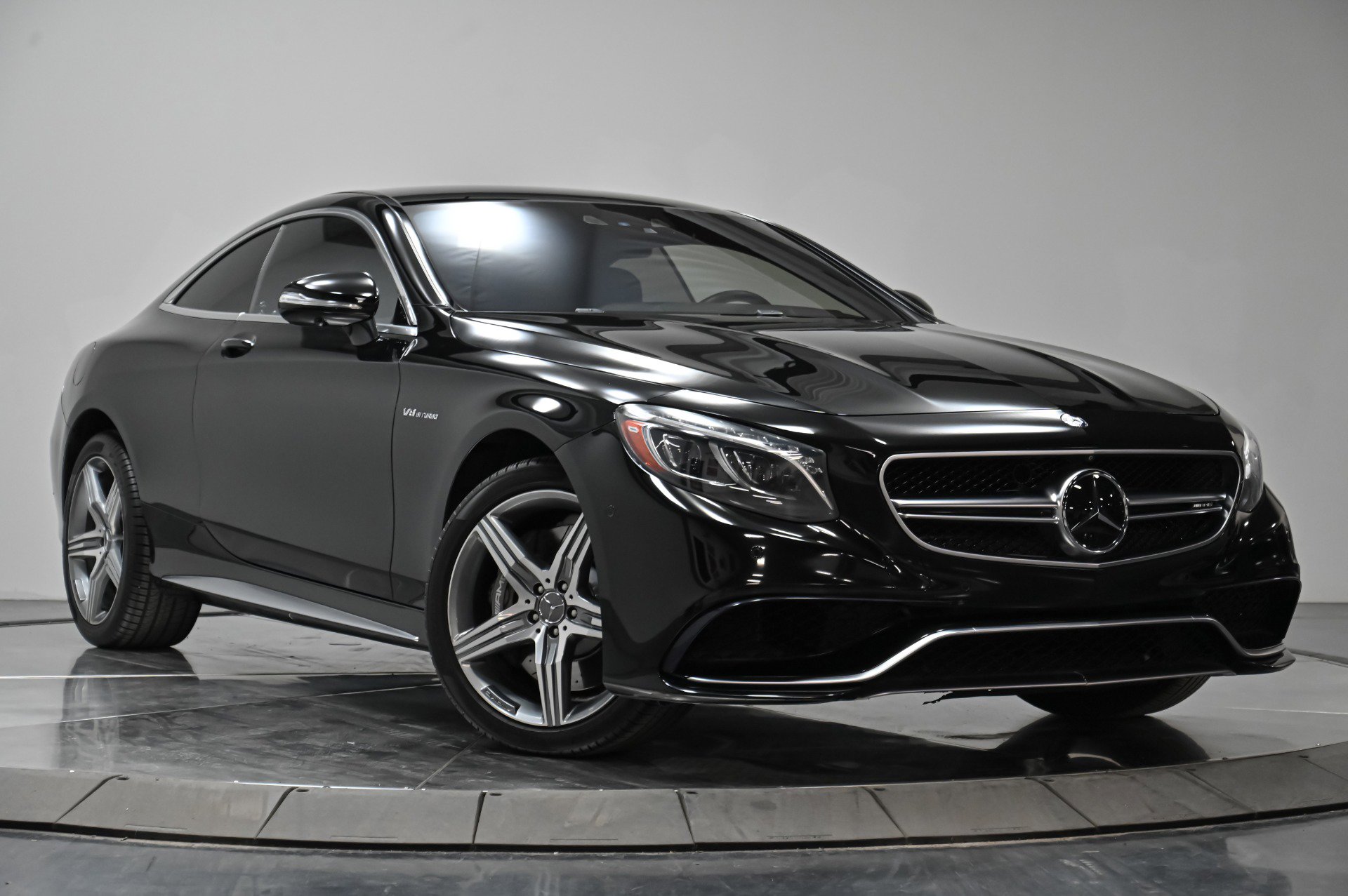 Used 2016 Mercedes-Benz S 63 AMG 4MATIC Coupe image 17