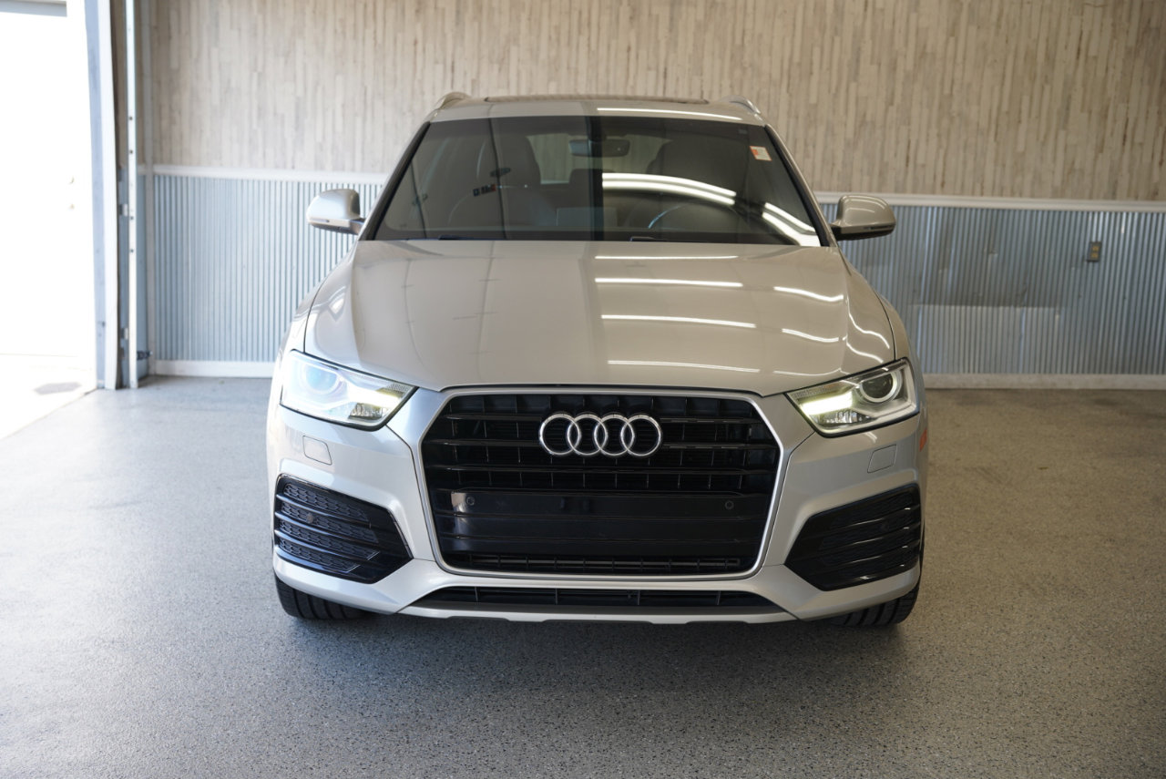 Used 2018 Audi Q3 2.0T Premium w/ Convenience Package image 2