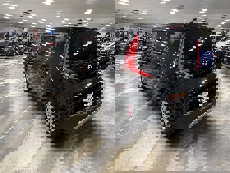 Used 2024 Kia Soul LX w/ Option Group 015 image 8