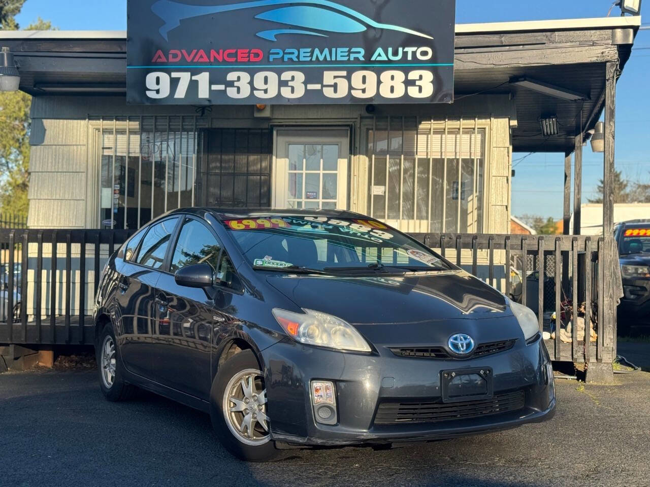 Used 2010 Toyota Prius III 4dr Hatchback FWD image 1