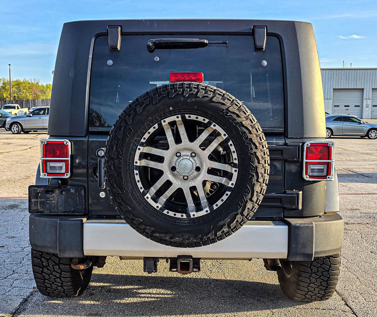 Used 2010 Jeep Wrangler Unlimited Sahara w/ Dual Top Group image 5