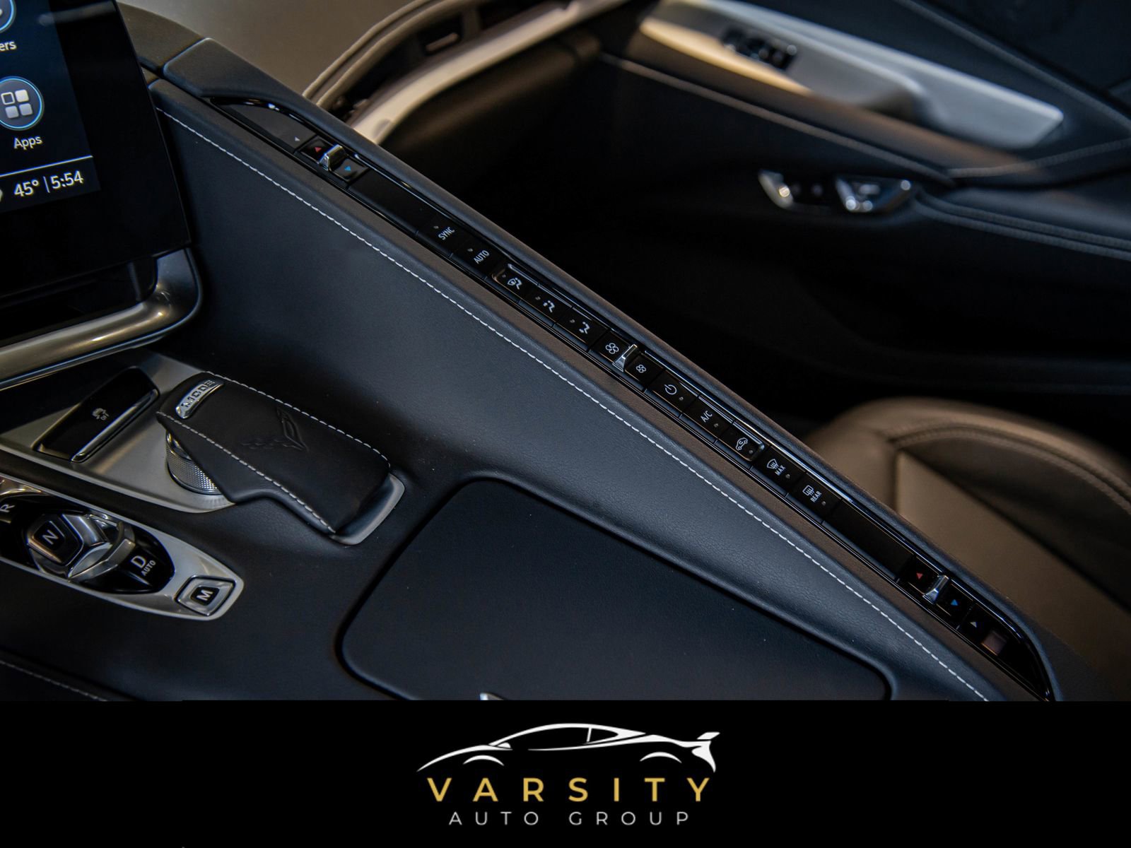 Used 2021 Chevrolet Corvette Stingray Coupe w/ Z51 Performance Package image 12