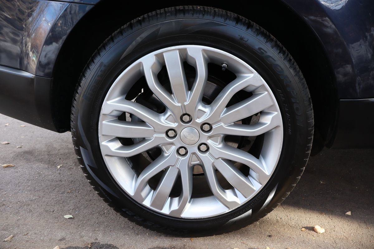 Used 2014 Land Rover Range Rover Sport HSE image 43