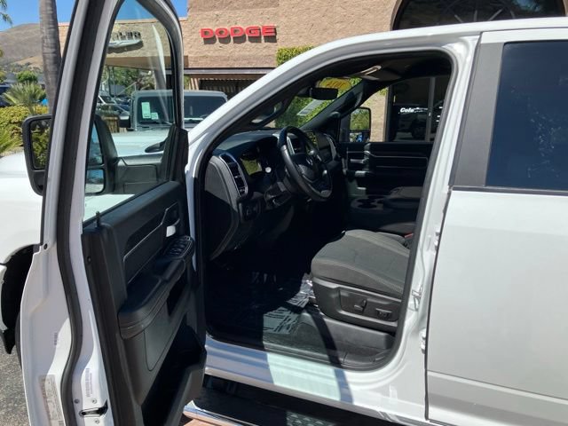 Used 2024 RAM 2500 Big Horn w/ Safety Group AWD/4WD image 3