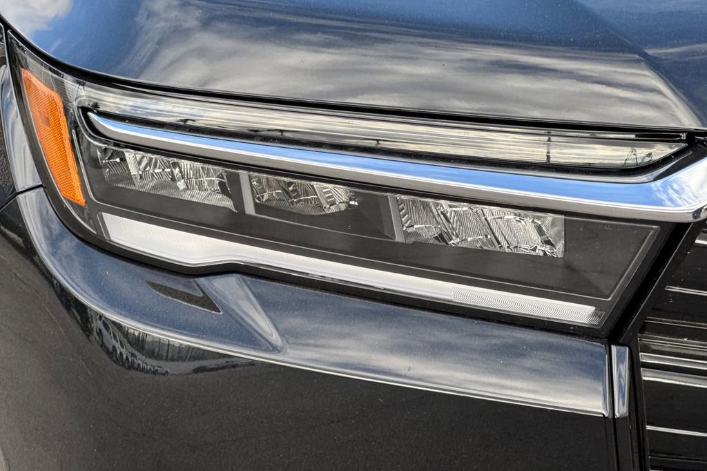 New 2026 Honda Pilot Touring image 33