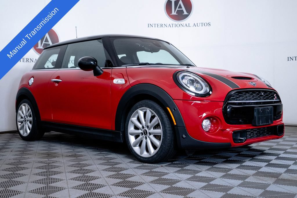 Used 2019 MINI Cooper S w/ Storage Package FWD image 1