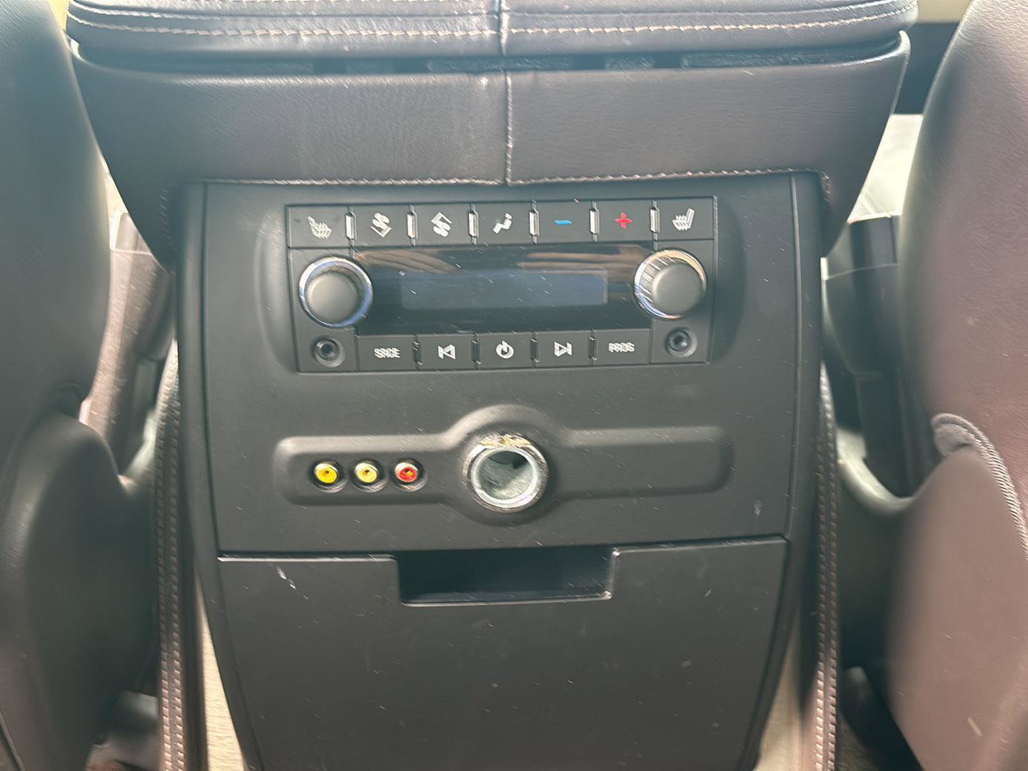 Used 2012 Cadillac Escalade Platinum AWD/4WD image 8