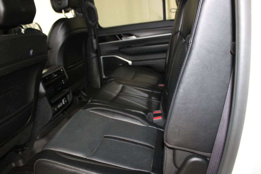 Used 2023 Jeep Wagoneer Series II image 21