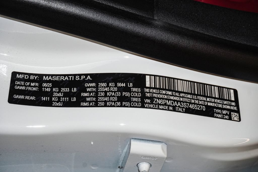 Certified 2025 Maserati Grecale GT AWD/4WD image 29